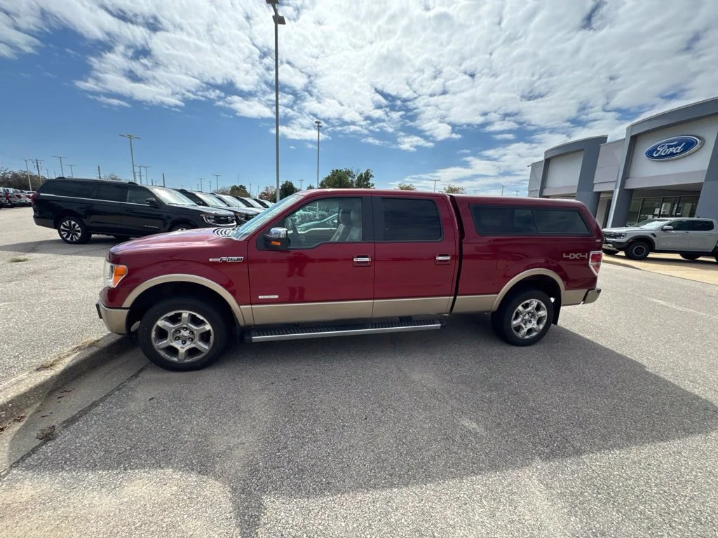 Used 2014  Ford XL image 10