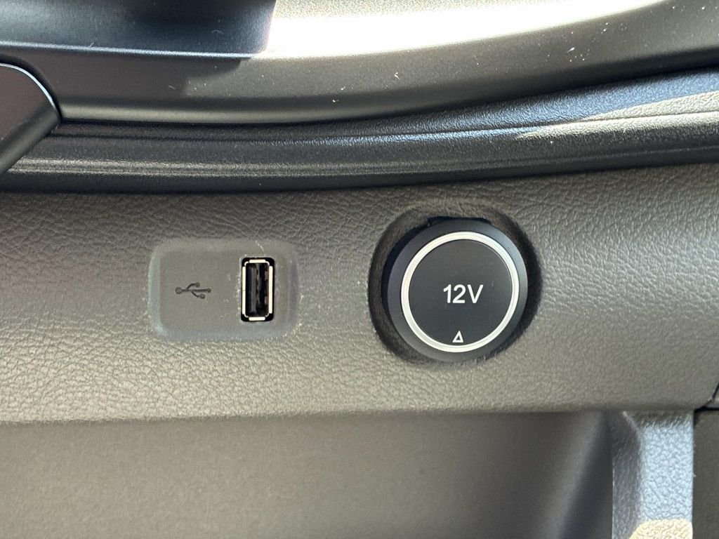 Used 2022 White Ford Base image 27