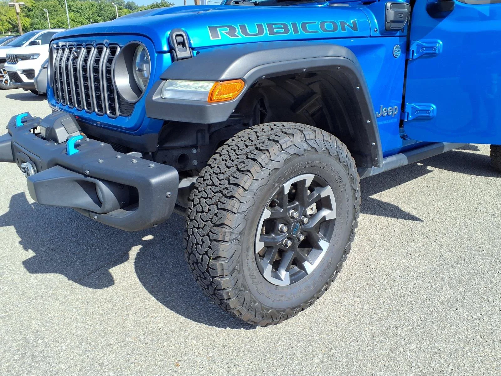 Used 2024 Hydro Blue Pearlcoat Jeep Rubicon image 18