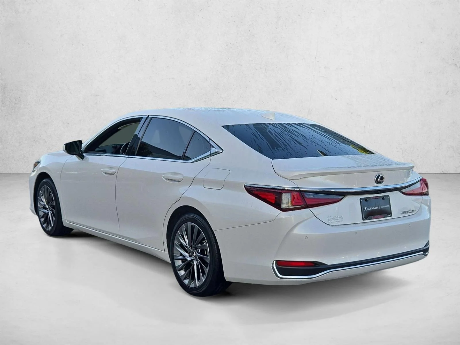 Certified Used 2024 Eminent White Pearl Lexus ES 300h Ultra Luxury image 8