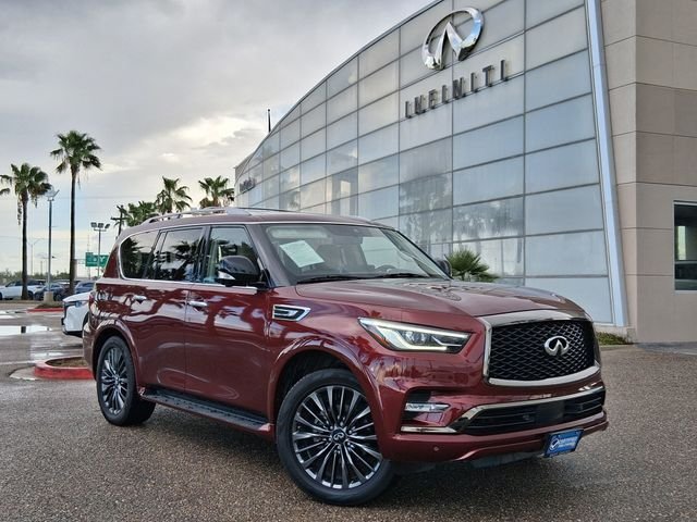 Used 2022 Red INFINITI Premium Select image 1