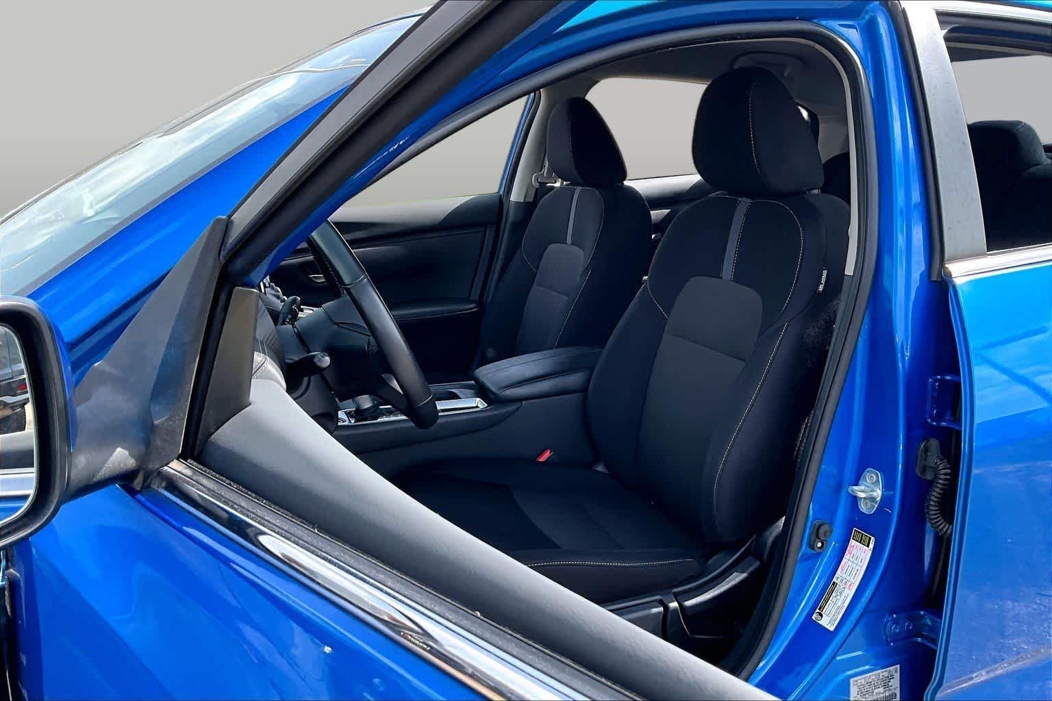 Used 2023 Electric Blue Metallic Nissan SV image 8