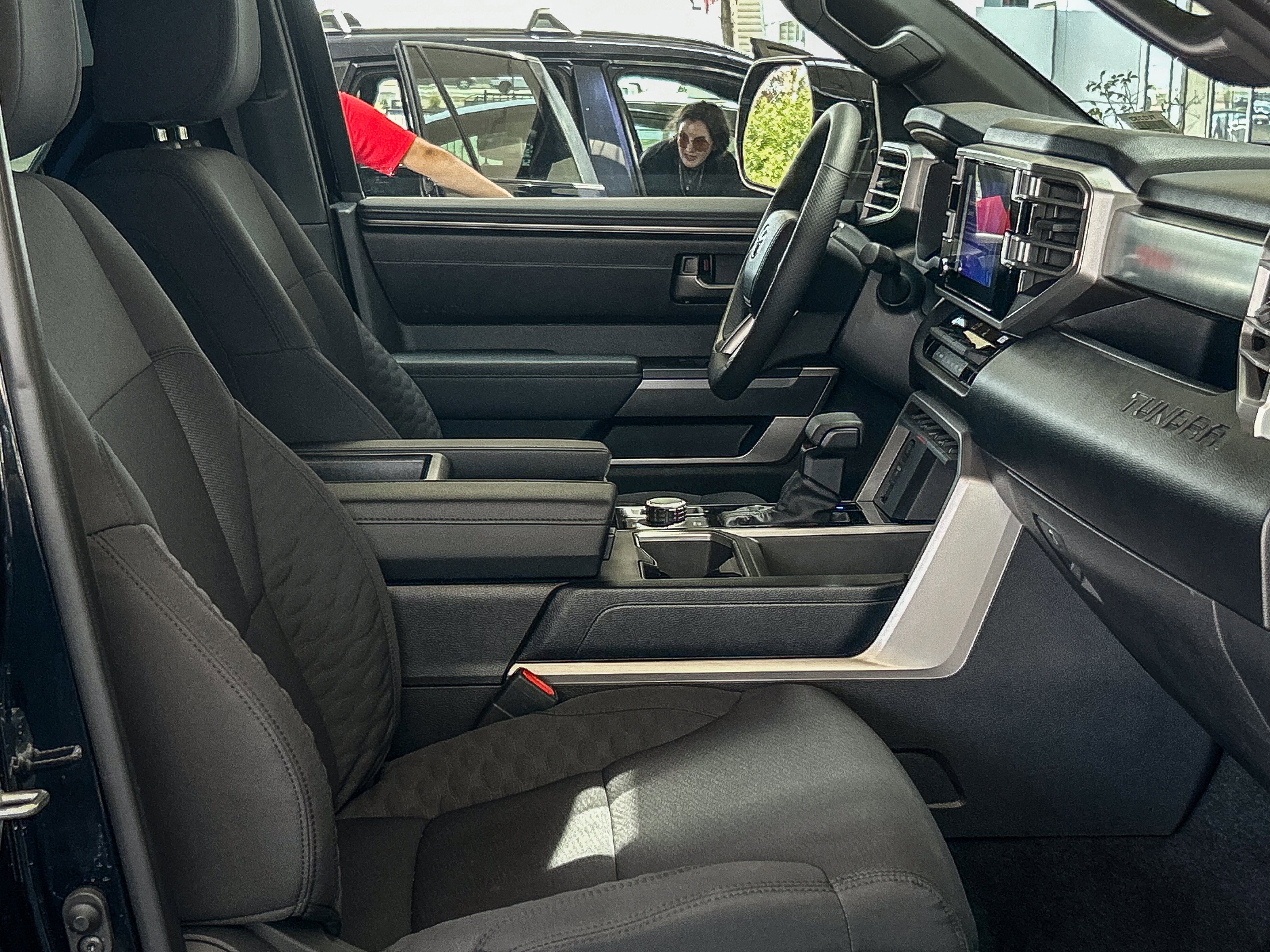 2026 Toyota Tundra SR5 - Photo 16