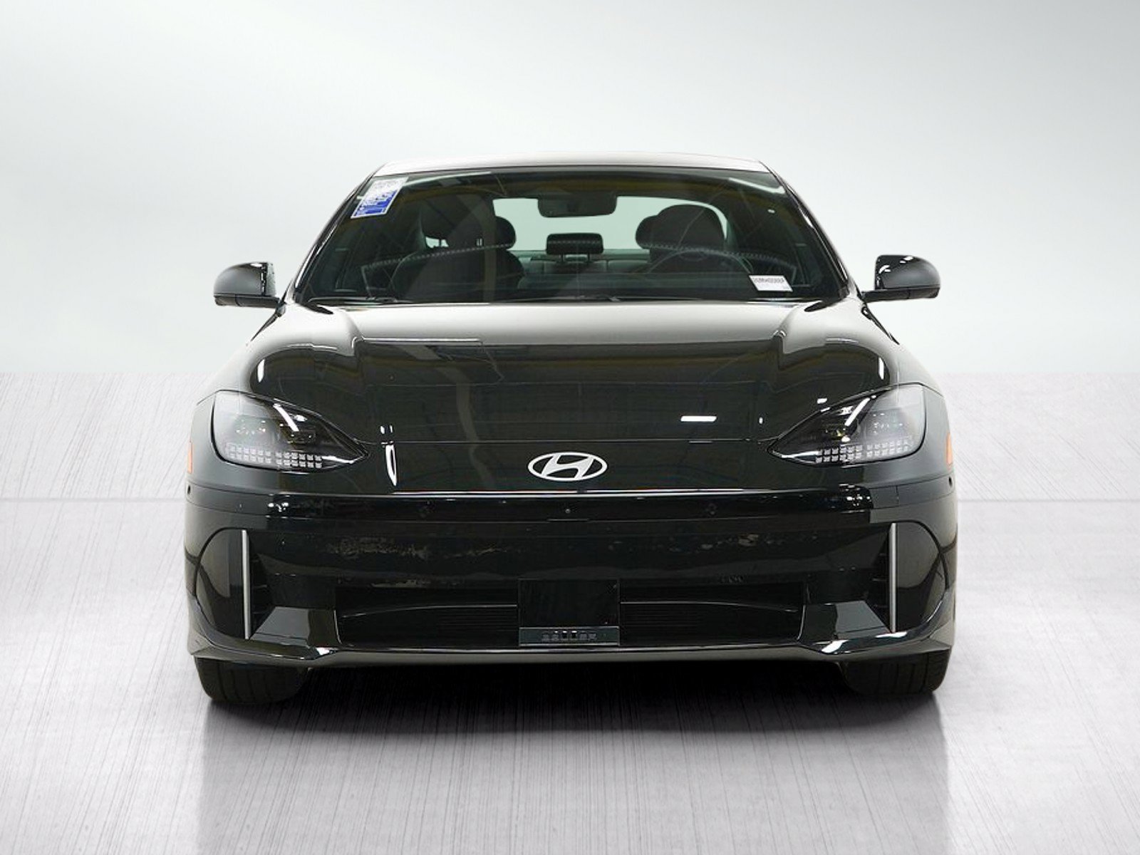 Certified Used 2023 Digital Green Hyundai Limited AWD image 9