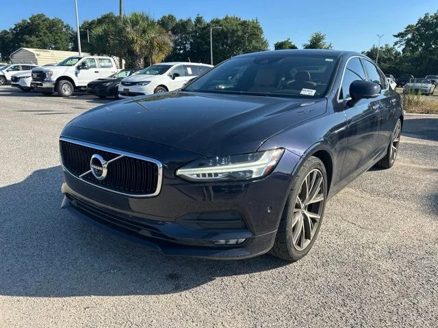 2017 Volvo S90 T5 Momentum