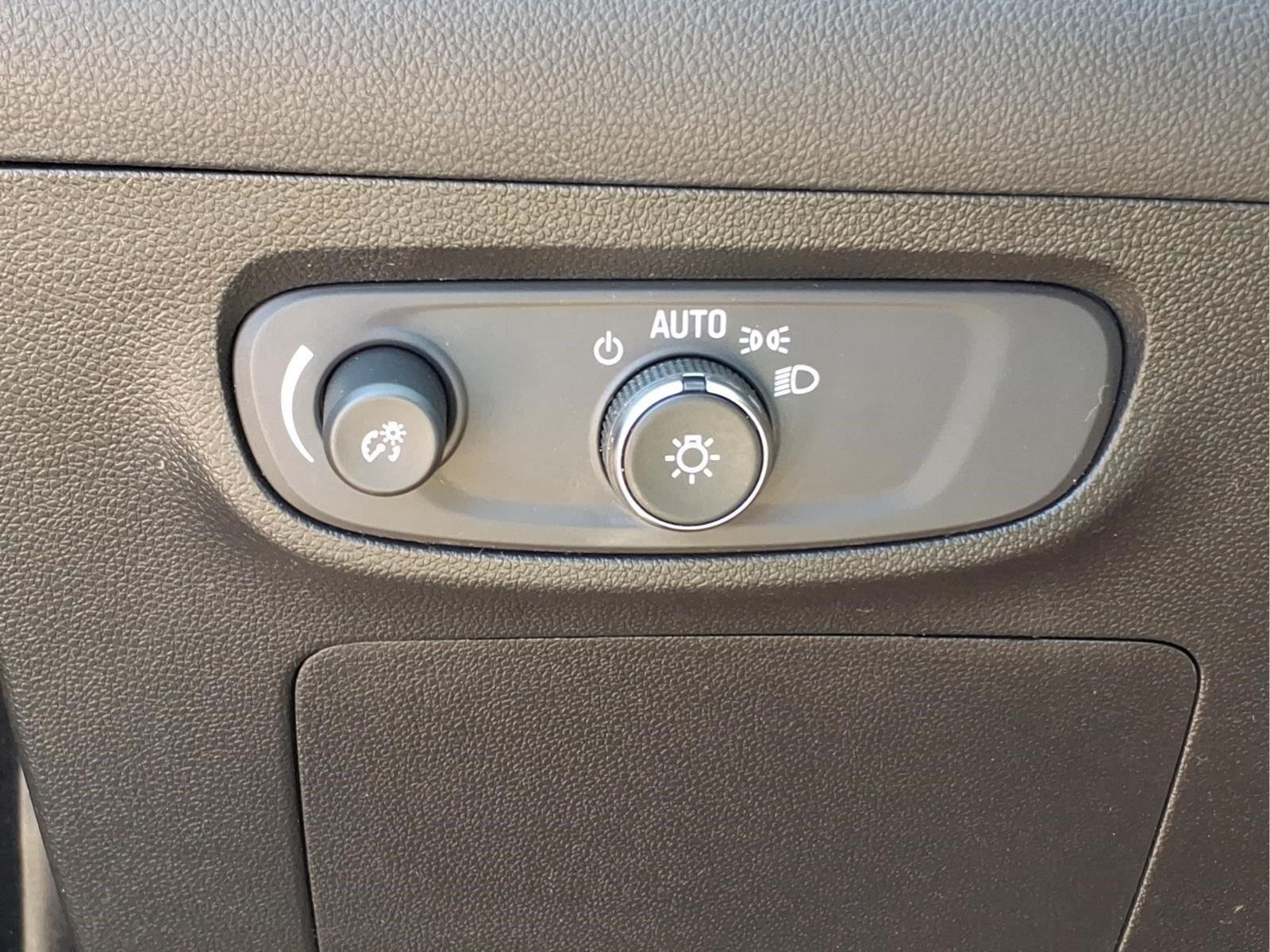 Used 2024 Ebony Twilight Metallic Buick Sport Touring image 19