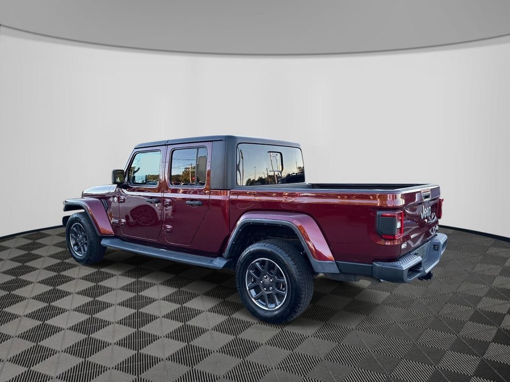 Used 2021  Jeep Overland image 5