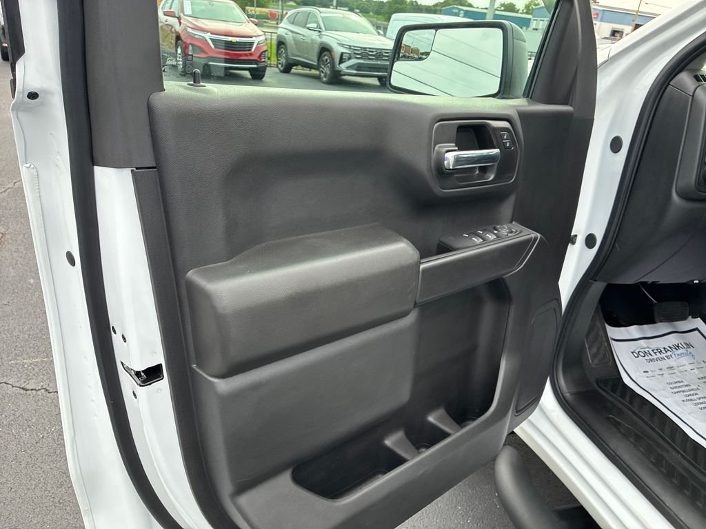 Used 2025 White Chevrolet Custom Trail Boss image 14