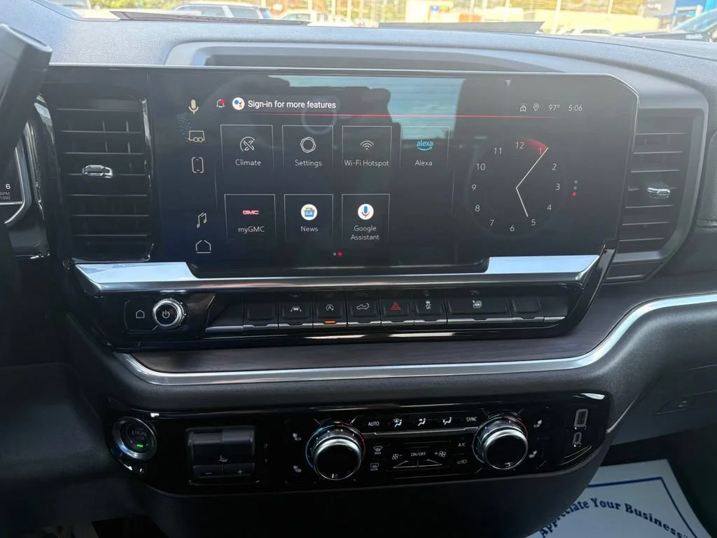 Used 2025 Sterling Metallic GMC SLT image 18