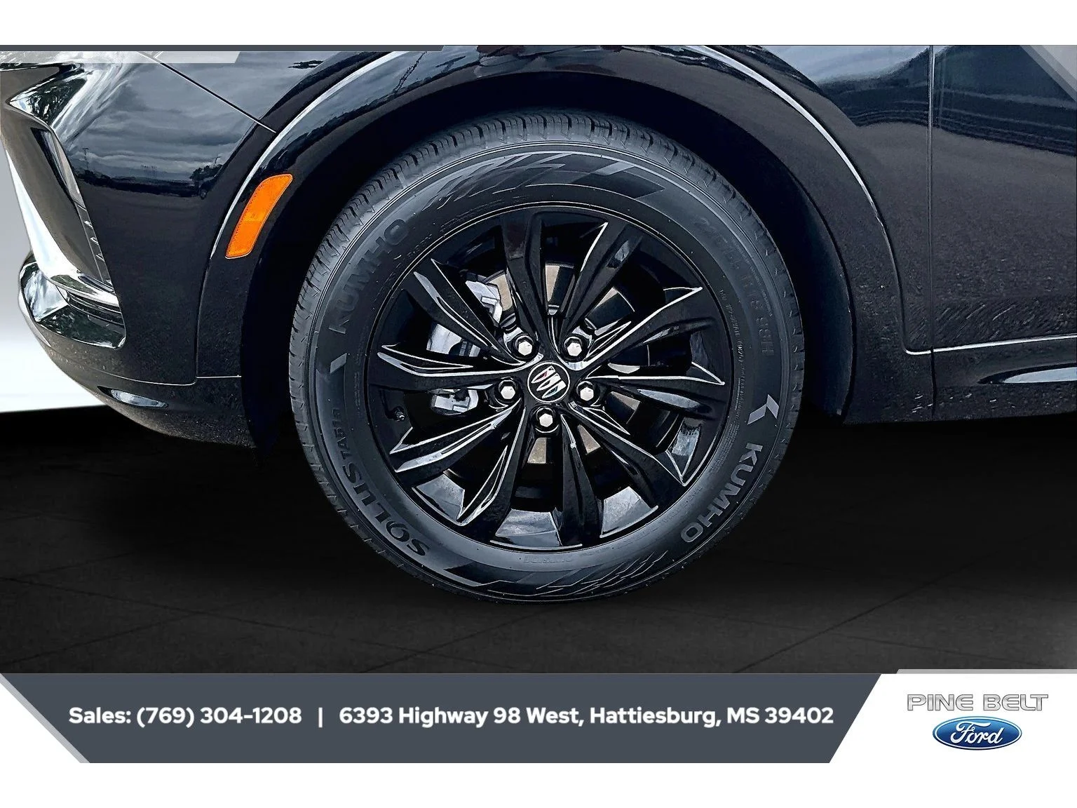 Used 2024 Ebony Twilight Metallic Buick Sport Touring image 7