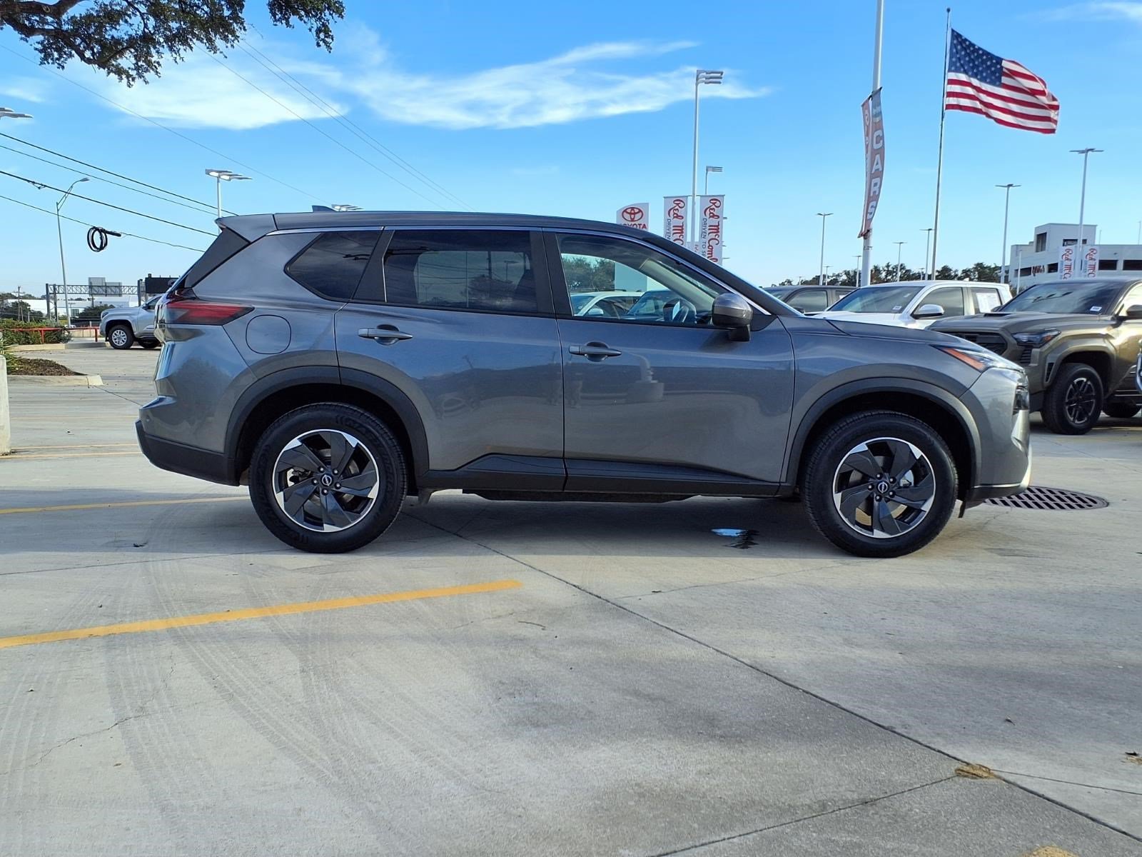 Used 2025 Gun Metallic Nissan SV image 4