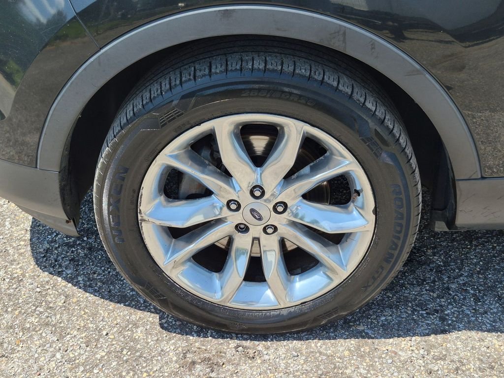 Used 2013 Black Ford XLT image 11