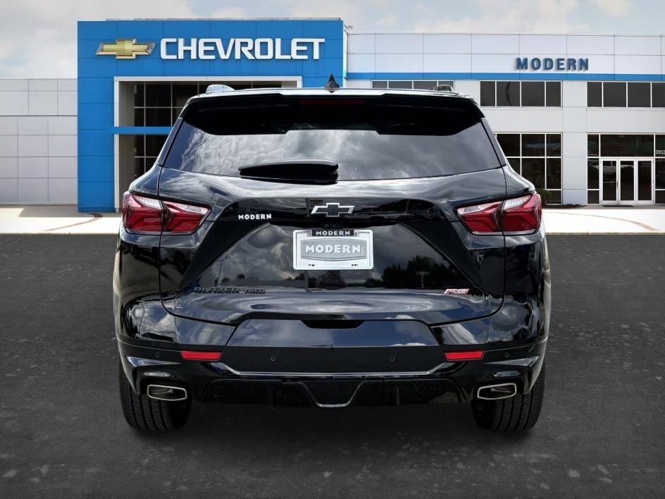 Used 2019 Black Chevrolet RS image 3