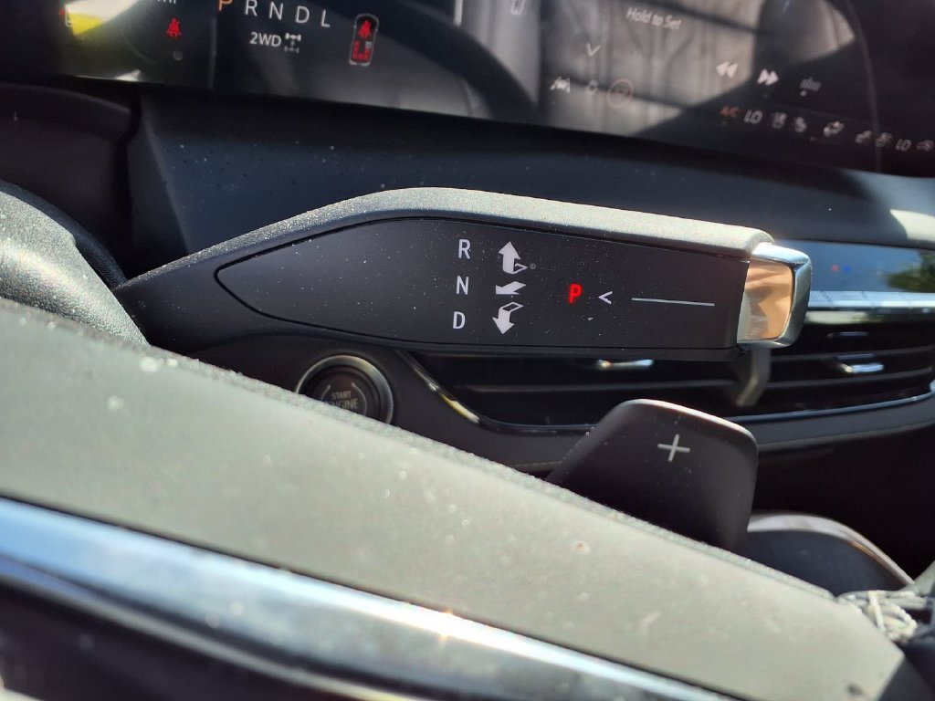 2025 Buick Enclave Avenir - Photo 13