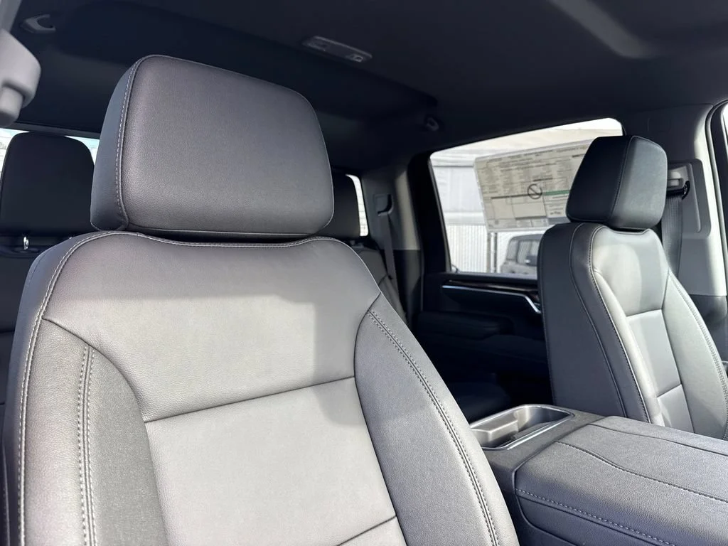 New 2026 Summit White Chevrolet LT image 9