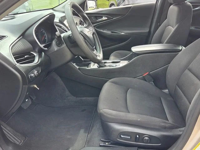 Used 2023 Gray Chevrolet LT image 5