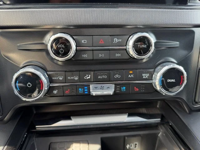 Used 2025 White Ford Platinum image 18