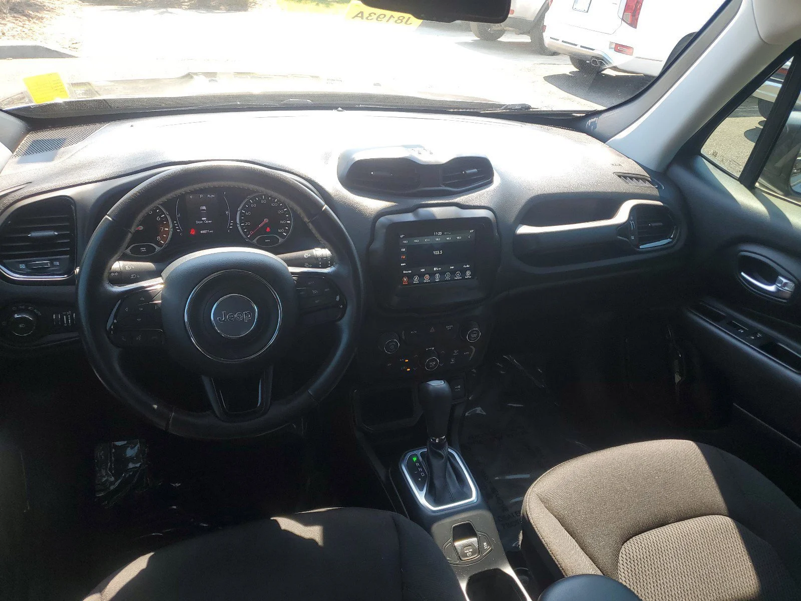 Used 2018 Granite Crystal Metallic Clearcoat Jeep Altitude image 26