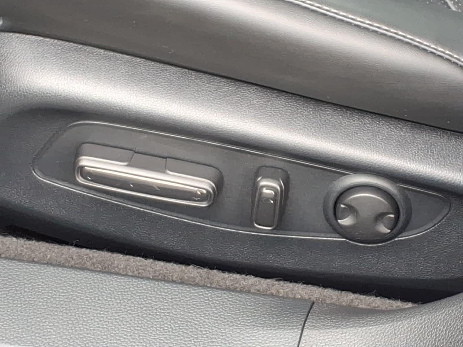 2024 Honda Accord Hybrid EX-L - Photo 19
