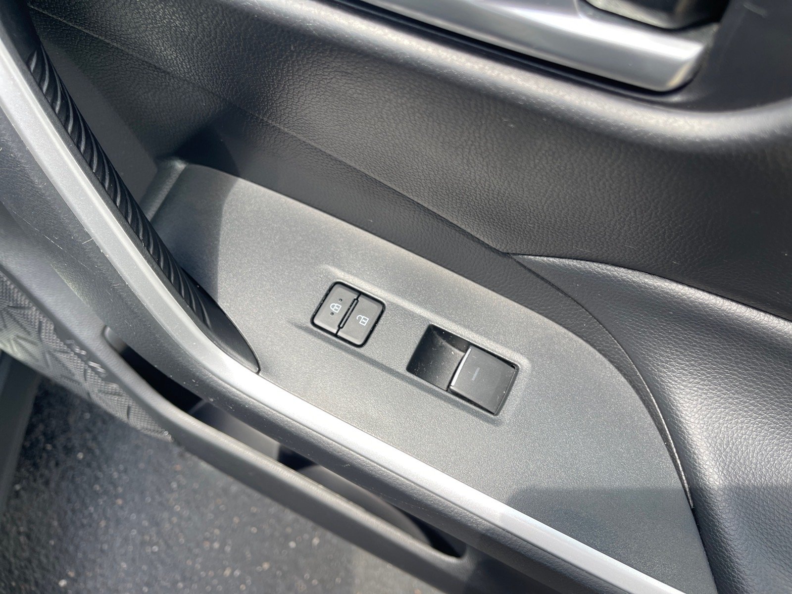 Used 2024 Silver Sky Metallic Toyota XLE image 19