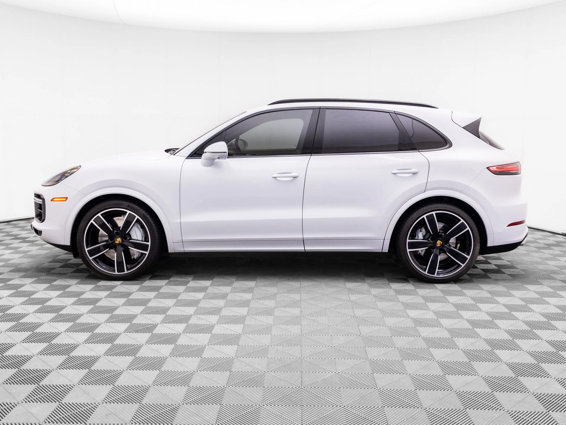 Certified Used 2023 White Porsche Turbo image 2