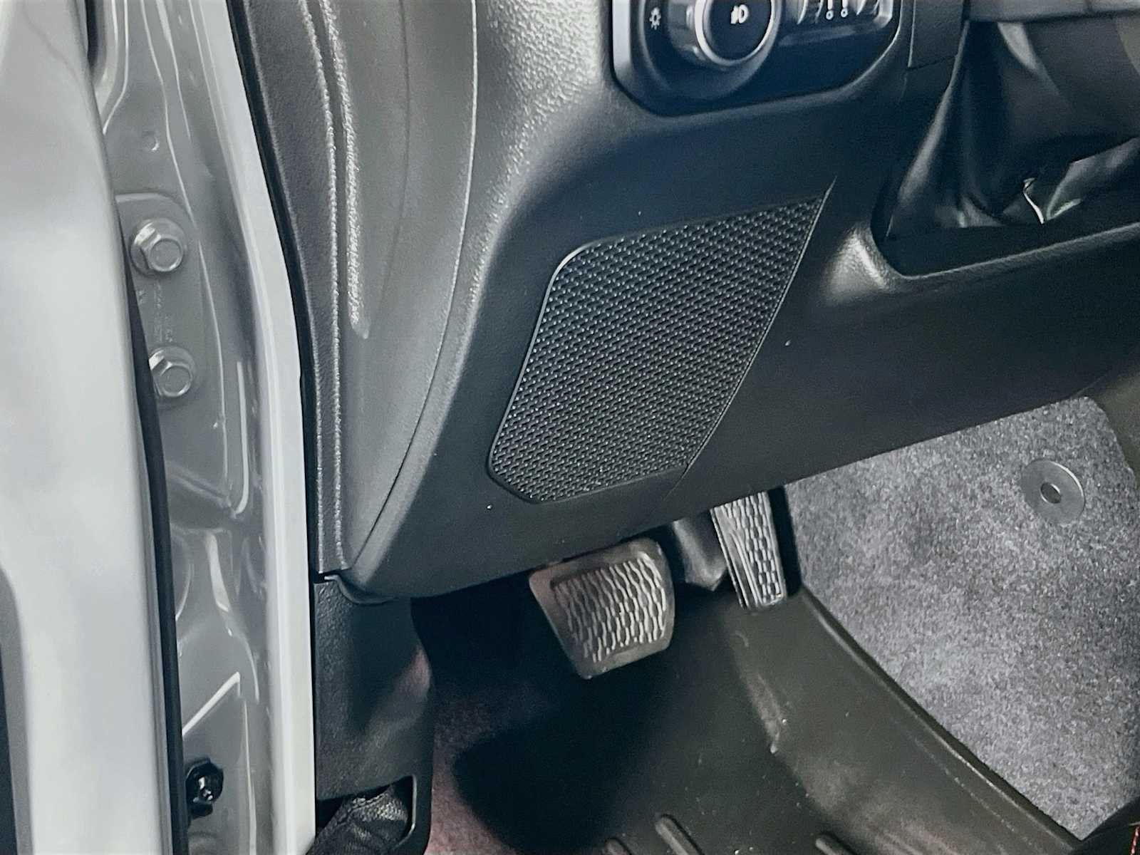 Used 2022 Sting-Gray Clearcoat Jeep Unlimited Rubicon image 19