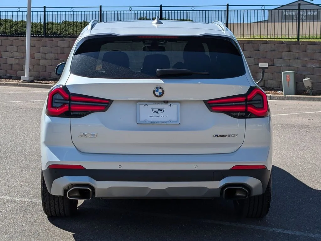 Used 2023 White BMW sDrive30i image 5