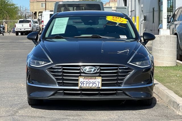 Used 2021 Gray Hyundai SE image 8