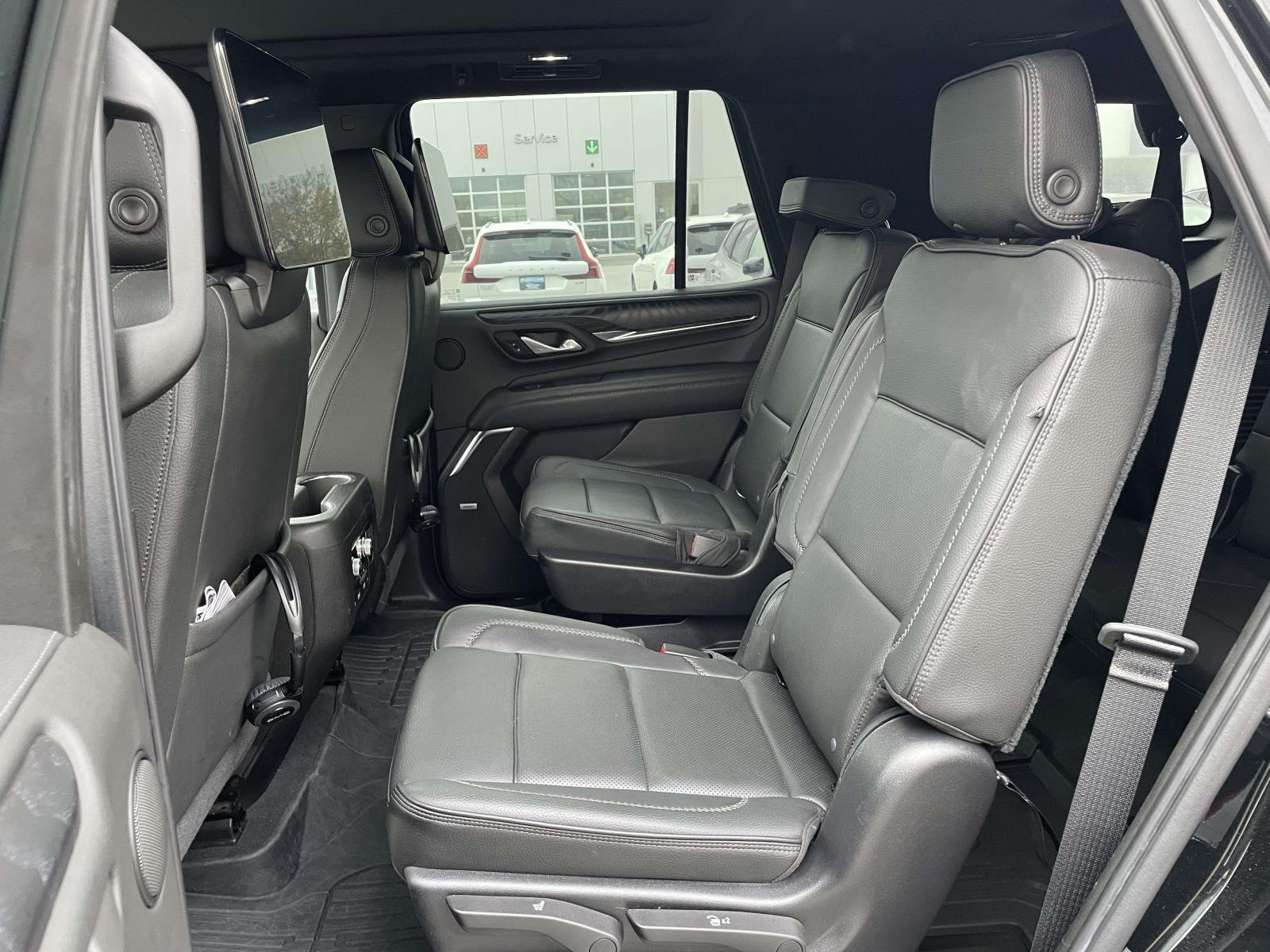 Used 2021 Onyx Black GMC Denali image 3