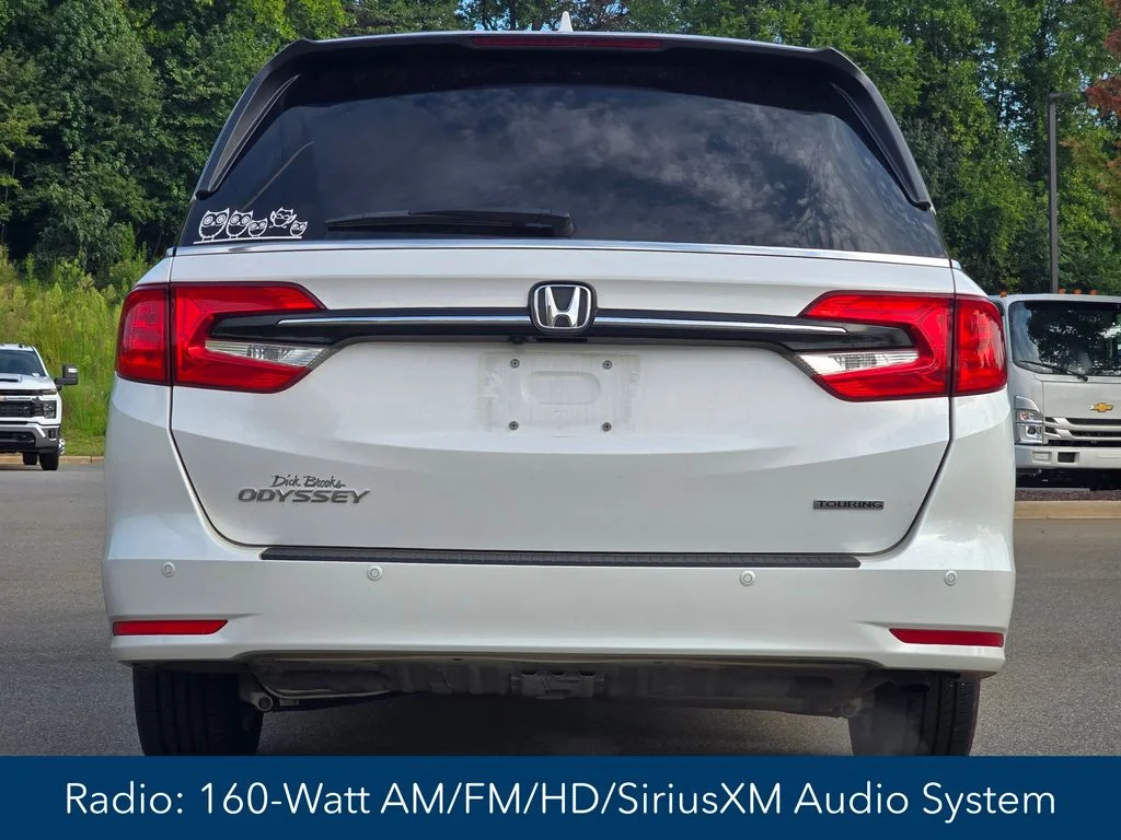 Used 2024 White Honda Touring image 3