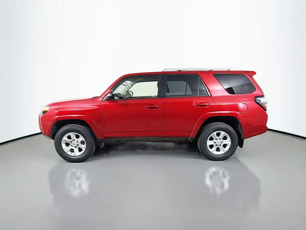 Used 2016 Red Toyota SR5 Premium image 9