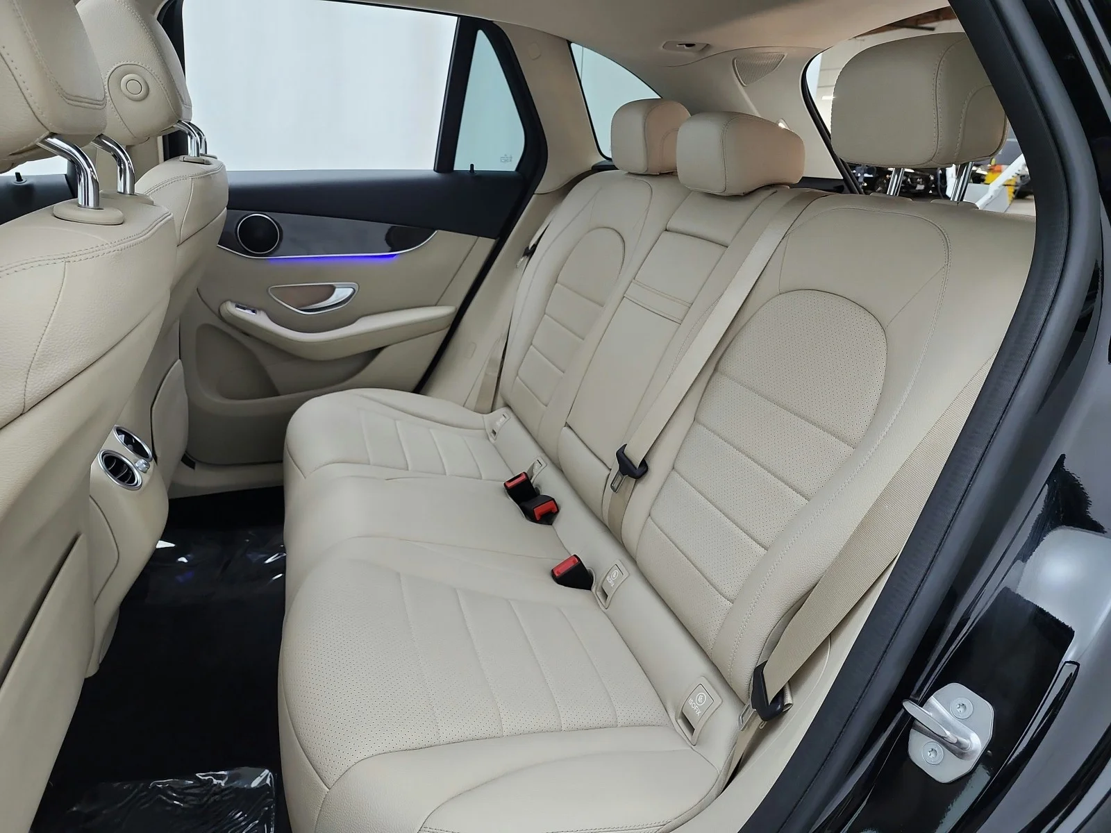 Used 2020 Black Mercedes-Benz GLC 300 4MATIC® SUV image 15