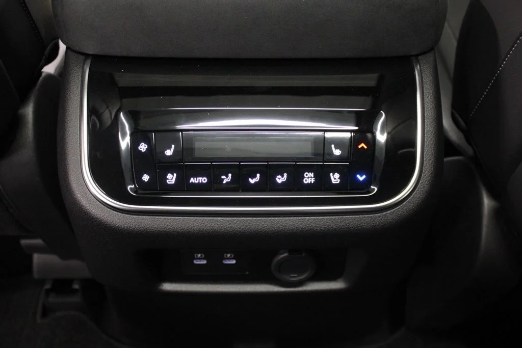 2025 INFINITI QX80 Luxe 4WD - Photo 35