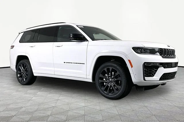 New 2026 White Jeep Limited Reserve image 3