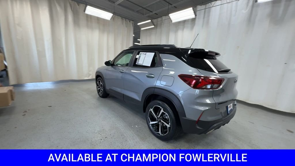Used 2023 Gray Chevrolet RS image 6
