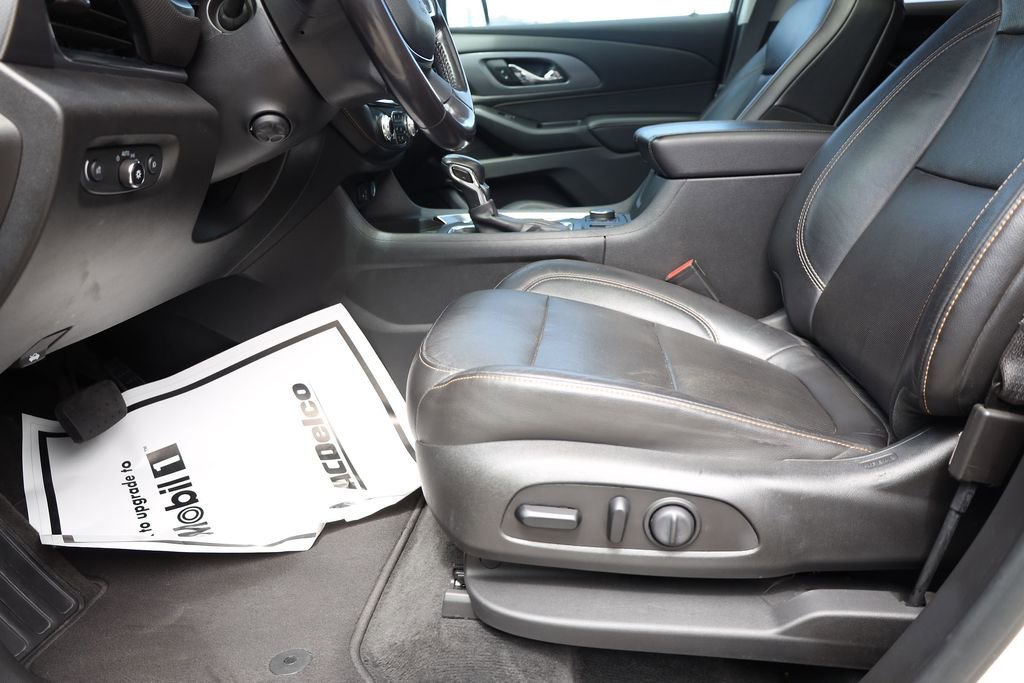 Used 2021 Summit White Chevrolet Premier image 11