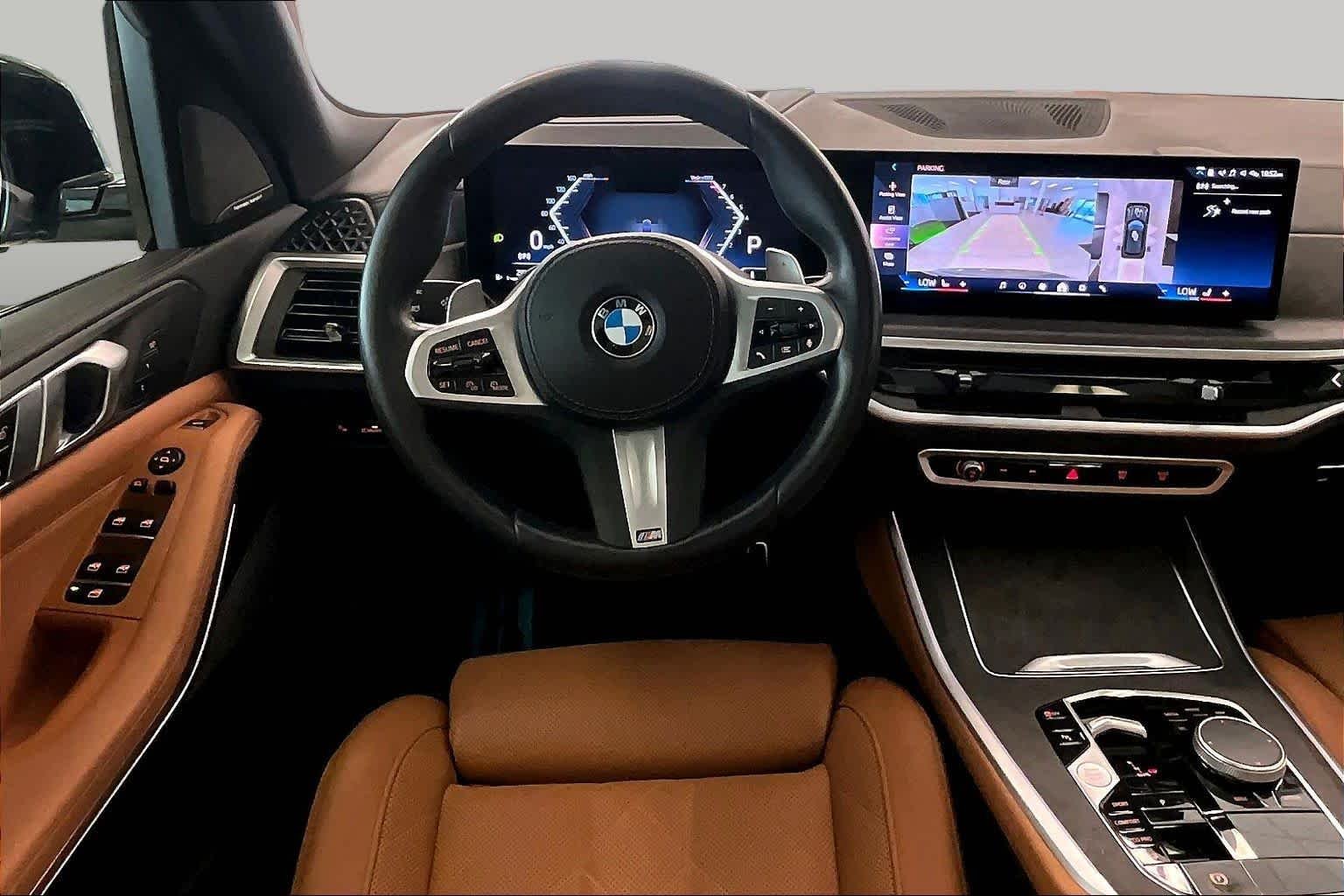 Certified Used 2024 Manhattan Green Metallic BMW xDrive40i image 5