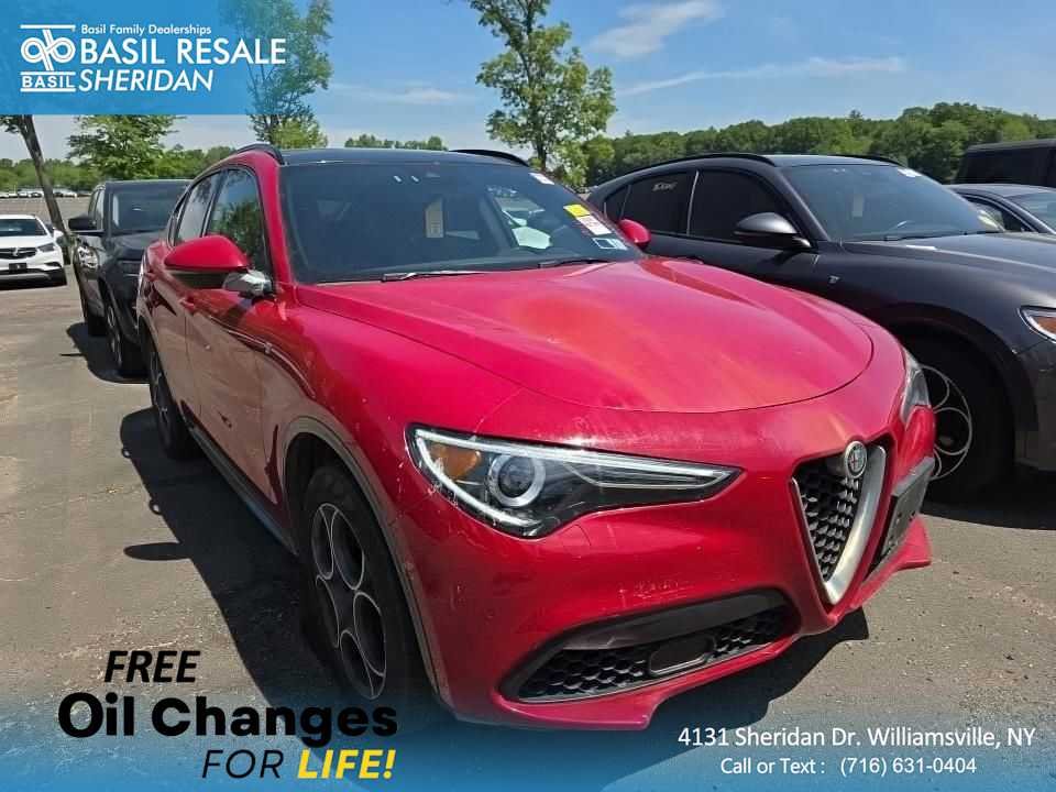 2022 Alfa Romeo Stelvio Ti AWD's photo