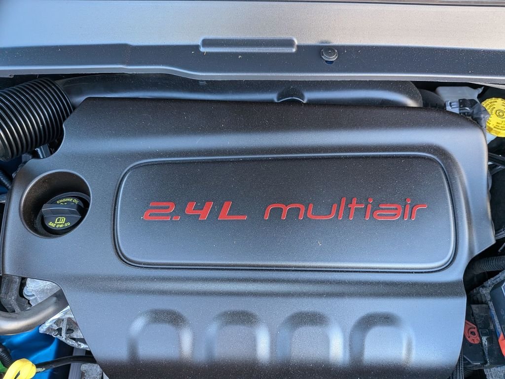 Used 2018 Blue Jeep Limited image 13