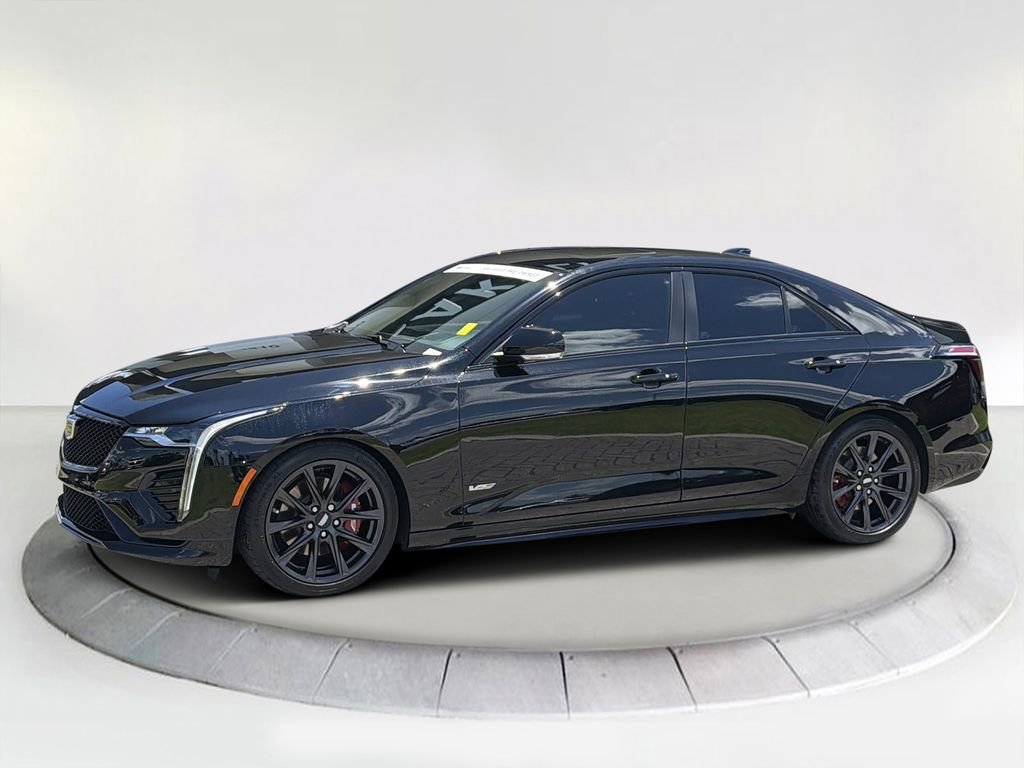 2023 Cadillac CT4 V-Series's photo