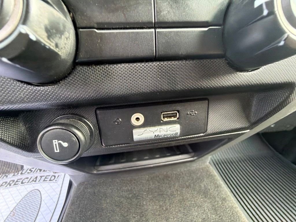 Used 2011 Silver Ford XLT image 27