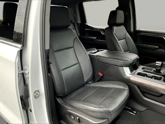 Used 2024 White Chevrolet LTZ image 33