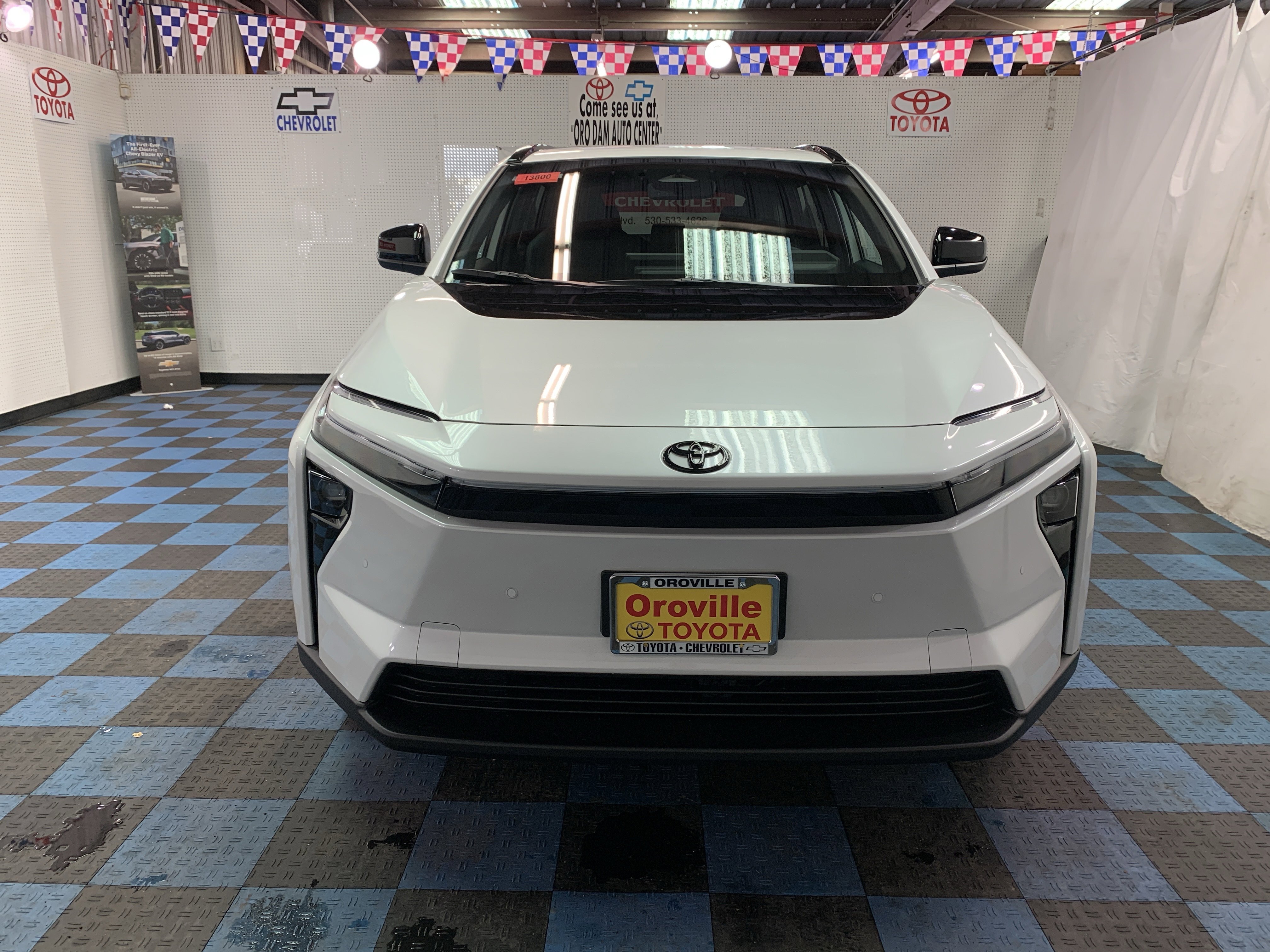 2026 Toyota bZ XLE - Photo 7