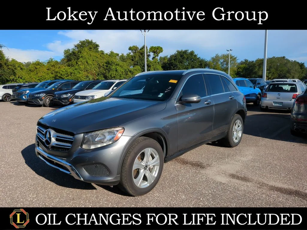 Used 2017  Mercedes-Benz GLC 300 image 1