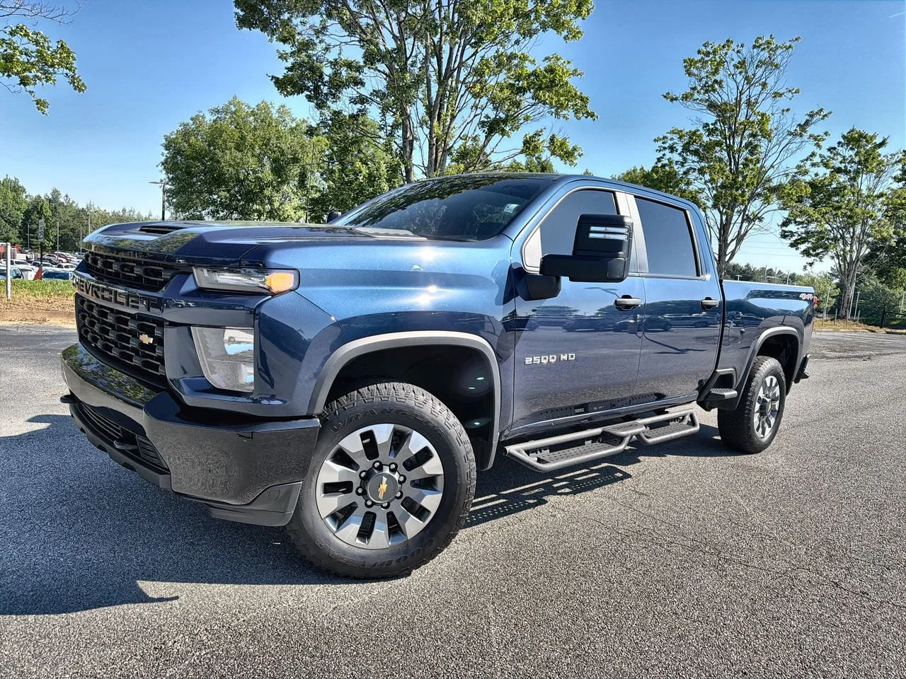 Used 2022 Northsky Blue Metallic Chevrolet Custom image 1