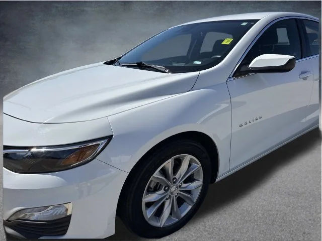 Used 2025 White Chevrolet LT image 8