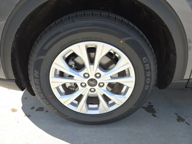 Used 2023 Gray Ford Active image 10
