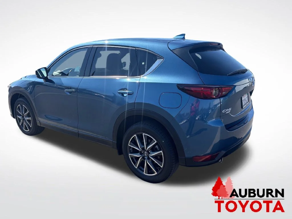 Used 2017 Eternal Blue Mica Mazda Grand Touring image 7