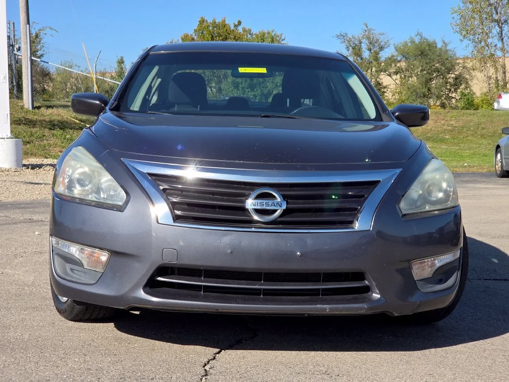 Used 2013 Metallic Slate Nissan 2.5 SV image 3