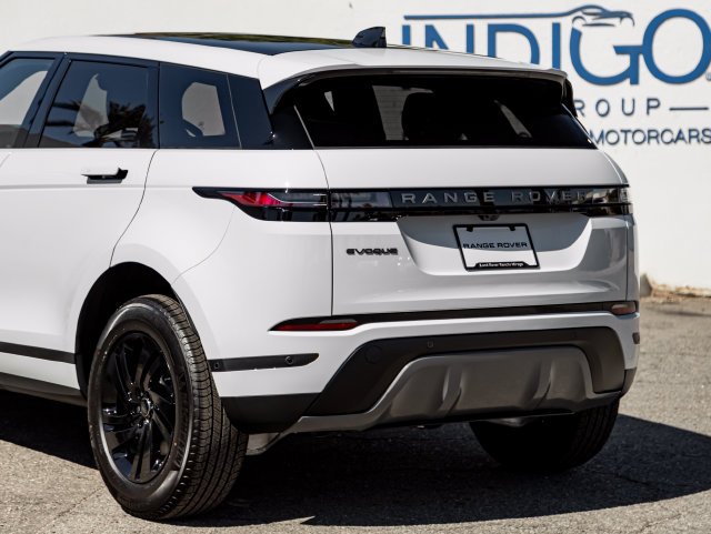 Used 2026 Fuji White Land Rover S image 10